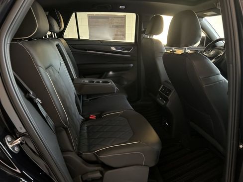 New 2026 Volkswagen Atlas Cross Sport SEL Premium R-Line image 36
