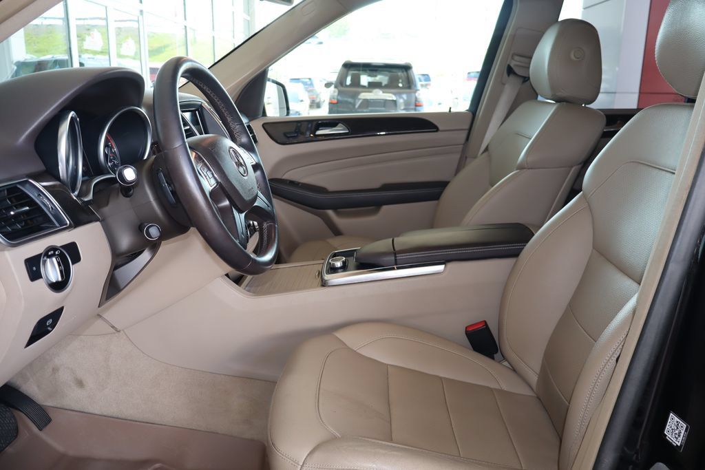 Used 2015 Mercedes-Benz ML 250 BlueTEC 4MATIC image 16