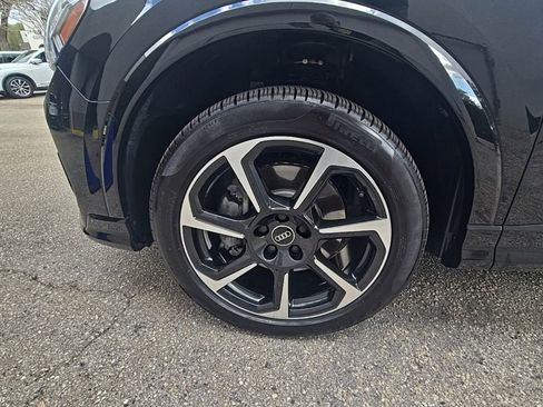 Used 2025 Audi Q3 2.0T Premium Plus image 9