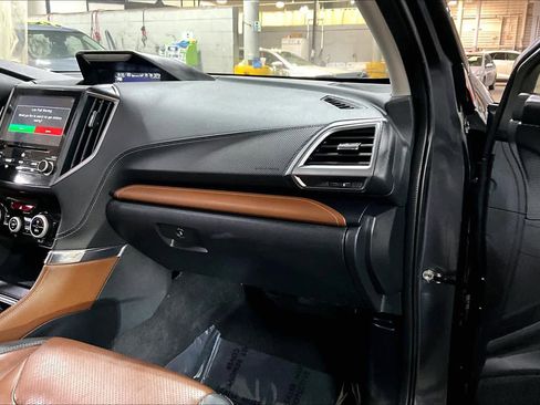 Used 2022 Subaru Forester Touring image 18