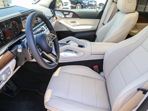 New 2026 Mercedes-Benz GLE 450e 4MATIC image 17