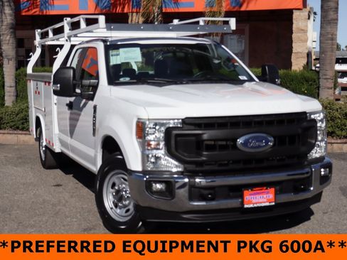 Used 2020 Ford F250 XL w/ Power Equipment Group image 2
