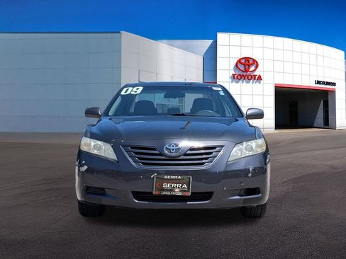 Used 2009 Toyota Camry FWD image 4