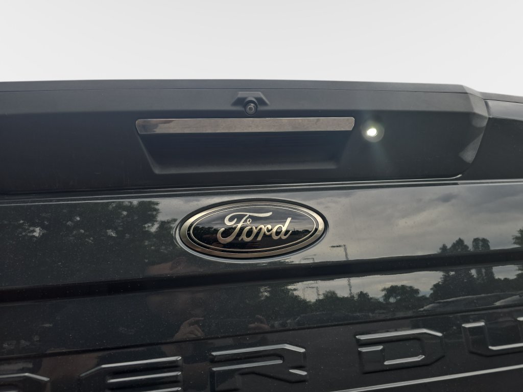 Used 2021 Ford F250 Lariat AWD/4WD image 17