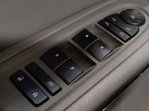 Used 2017 Chevrolet Traverse Premier w/ LPO, 'HIT The Road' Package image 27