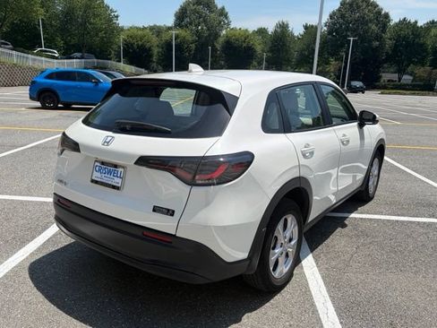 Certified 2025 Honda HR-V LX image 6
