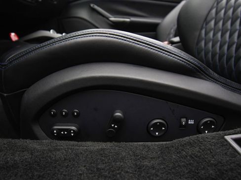 Used 2018 Ferrari 488 Spider image 47