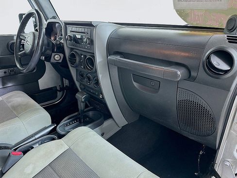 Used 2010 Jeep Wrangler Unlimited Sport AWD/4WD image 26