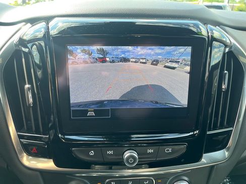 Used 2023 Chevrolet Traverse LT AWD/4WD image 25