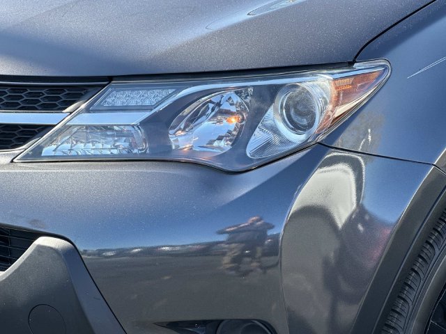 Used 2013 Toyota RAV4 LE FWD image 7