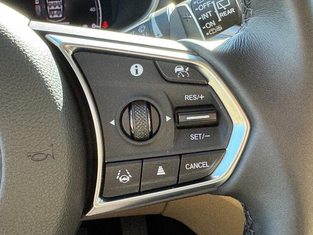 Certified 2026 Acura MDX w/ Technology Package AWD/4WD image 25