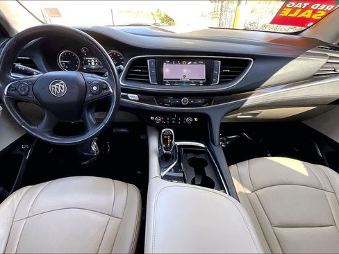 Used 2019 Buick Enclave Premium image 14