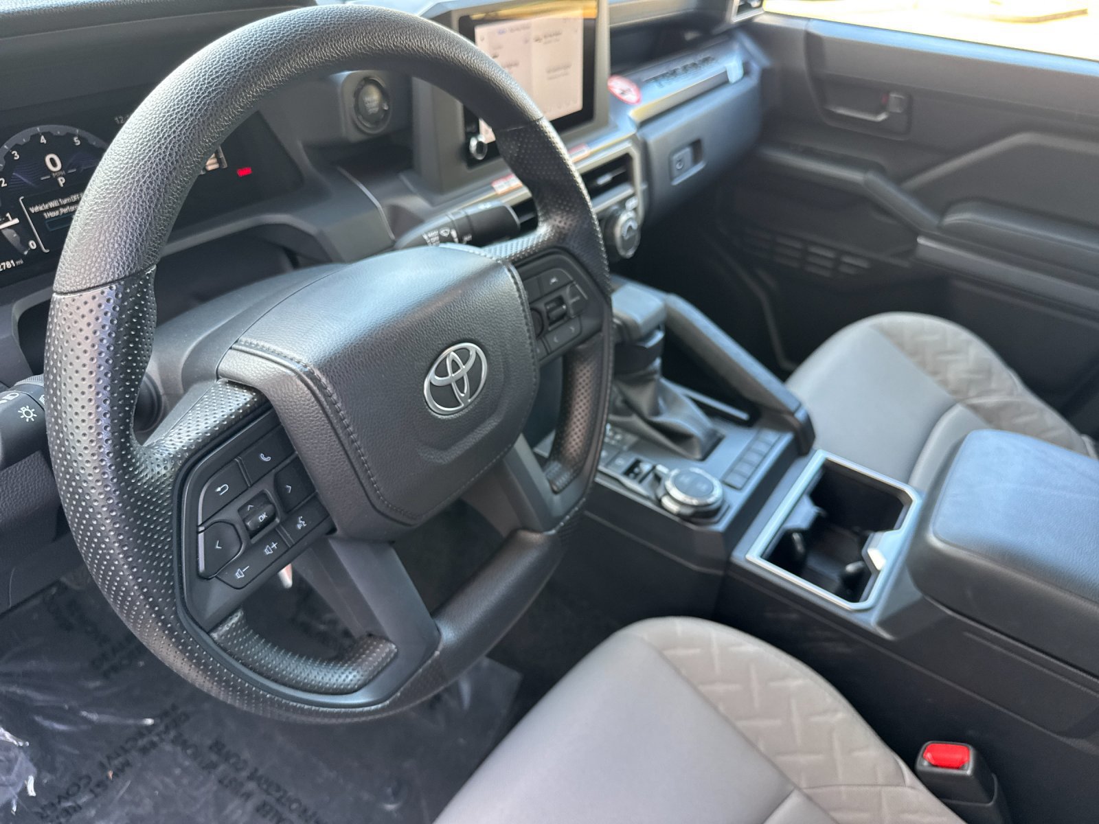 Used 2026 Toyota Tacoma SR5 AWD/4WD image 10