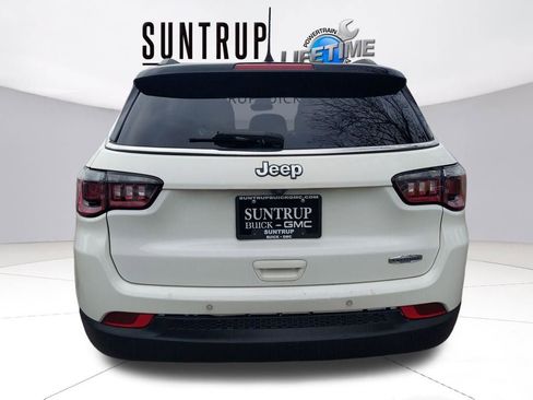 Used 2019 Jeep Compass Latitude w/ Popular Equipment Group image 4