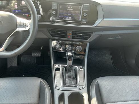 Used 2023 Volkswagen Jetta SE FWD image 20