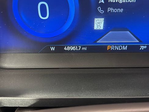 Used 2020 Ford Explorer Platinum w/ Premium Technology Package AWD/4WD image 11