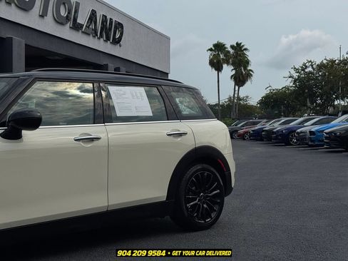 Used 2018 MINI Cooper Clubman S FWD image 3