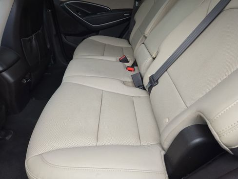 Used 2017 Hyundai Santa Fe Sport FWD image 18