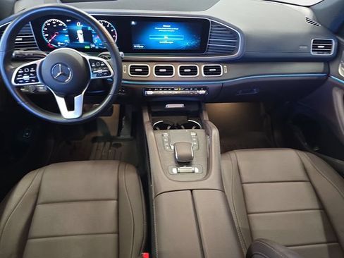Used 2021 Mercedes-Benz GLS 450 4MATIC image 10