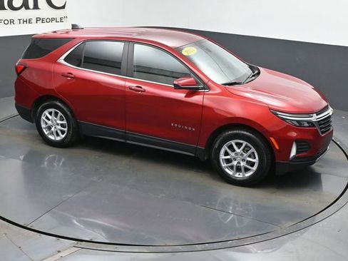 Used 2023 Chevrolet Equinox LT image 37