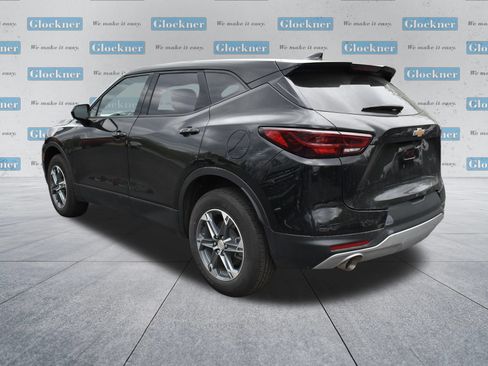 Used 2025 Chevrolet Blazer LT AWD/4WD image 8
