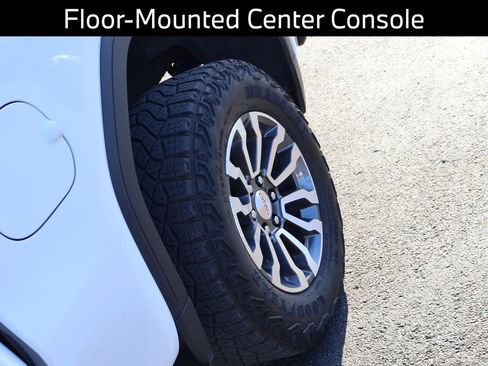 Used 2023 GMC Sierra 1500 AT4 w/ AT4 Premium Package AWD/4WD image 42