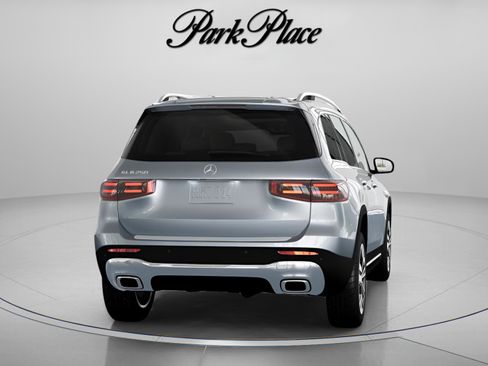 New 2026 Mercedes-Benz GLB 250 image 16