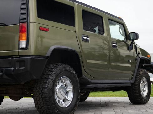 Used 2003 HUMMER H2 w/ Preferred Equipment Group AWD/4WD image 16