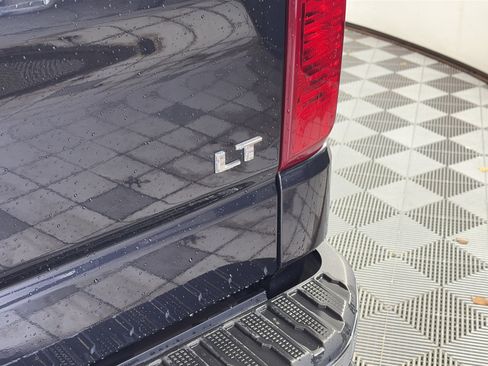 Used 2022 Chevrolet Silverado 1500 LT image 16