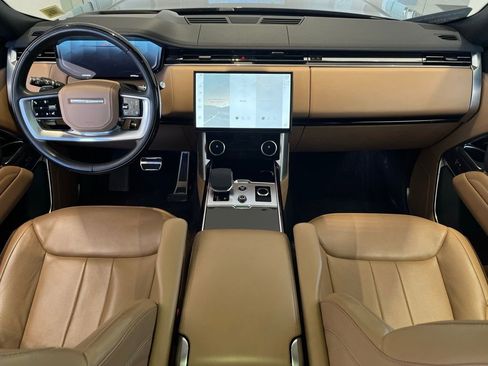 Used 2023 Land Rover Range Rover SE AWD/4WD image 3