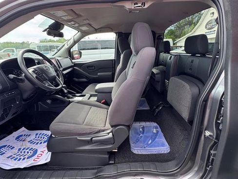 Used 2022 Nissan Frontier S image 38