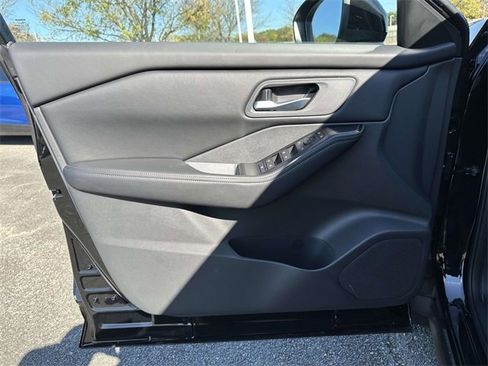 New 2026 Nissan Rogue SV image 14