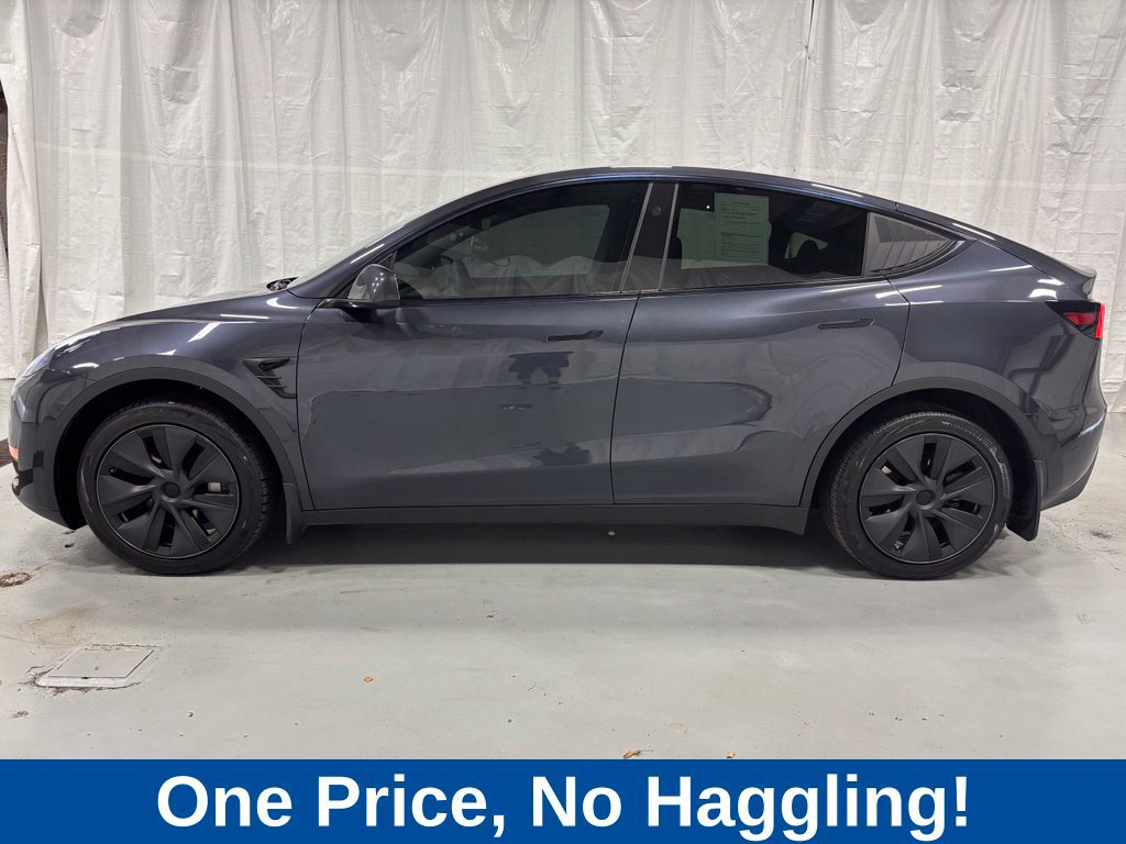 Used 2024 Tesla Model Y Long Range AWD/4WD image 4