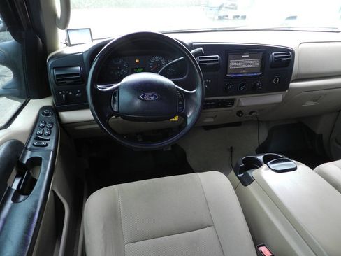 Used 2006 Ford F250 XLT AWD/4WD image 9