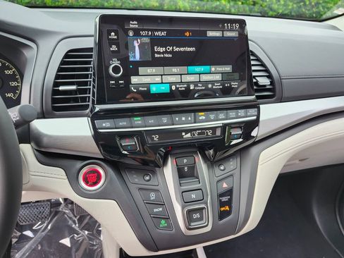 New 2026 Honda Odyssey EX-L image 21