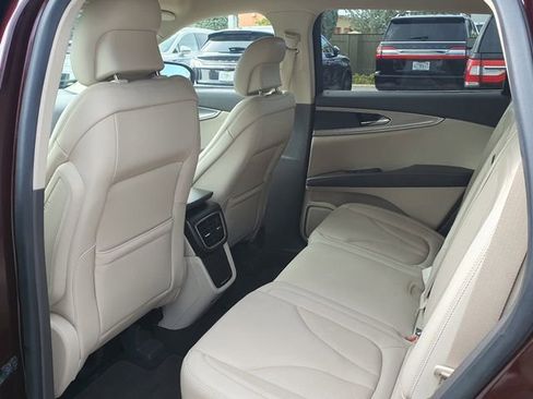 Used 2019 Lincoln Nautilus Select FWD image 14