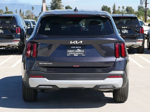 New 2026 Kia Sorento LX FWD image 33