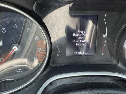Used 2020 Jeep Compass Sport FWD image 29