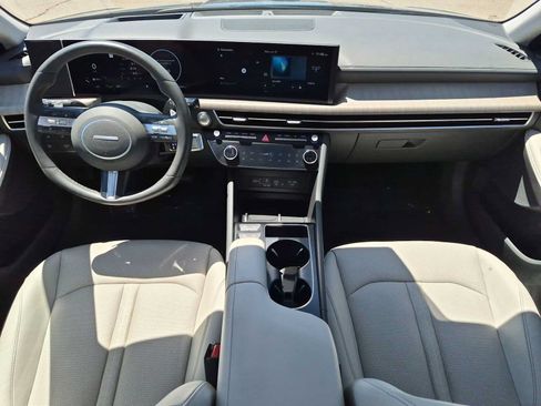 Certified 2025 Hyundai Sonata Limited FWD image 15