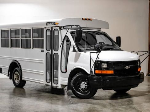 Used 2007 Chevrolet Express 3500 w/ School Bus Package image 9