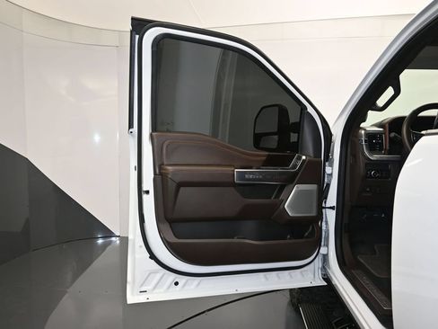 Used 2025 Ford F250 King Ranch AWD/4WD image 10