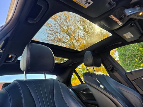 Used 2017 Mercedes-Benz E 300 image 32