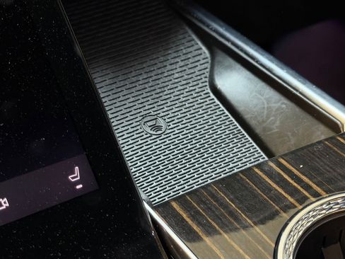 New 2025 Cadillac Escalade Luxury w/ LPO, Floor Liner Package image 41