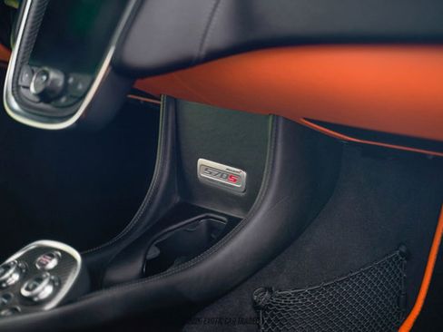 Used 2017 McLaren 570S Coupe RWD image 26