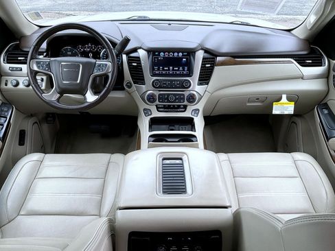 Used 2020 GMC Yukon Denali w/ Denali Ultimate Package image 12