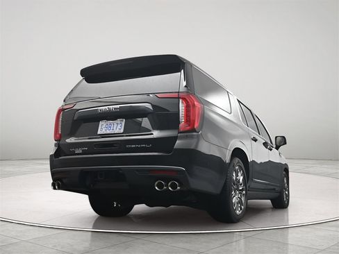 Used 2023 GMC Yukon XL Denali Ultimate image 25