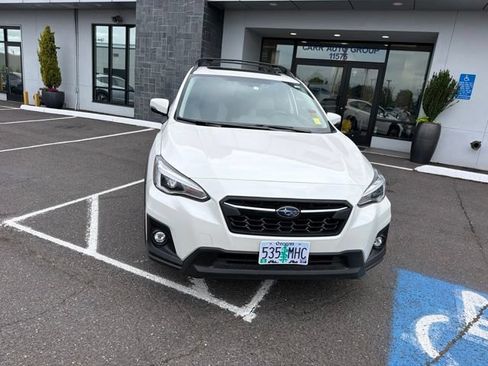 Used 2020 Subaru Crosstrek 2.0i Premium w/ Moonroof Package w/Navigation AWD/4WD image 2