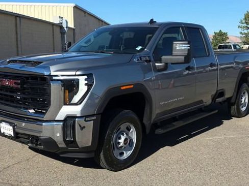 New 2026 GMC Sierra 2500 Pro w/ 1SA Pro Safety Plus Package AWD/4WD image 5