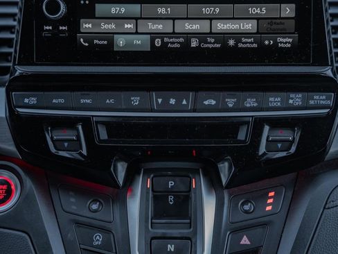 Used 2025 Honda Odyssey Sport-L image 21