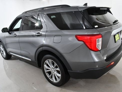 Used 2022 Ford Explorer XLT w/ Equipment Group 202A image 15